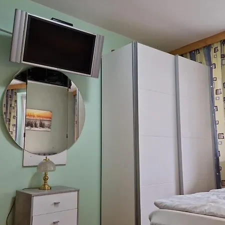 Apartman Mirabella *